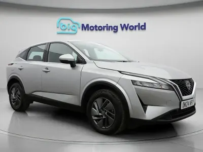 Used Nissan Qashqai Acenta Premium 140 HP (102 kW) 2024 Silver SUV