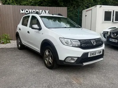 Used Dacia Sandero Essentiel 90 HP (66 kW) 2018 White Hatchback