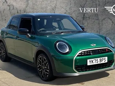 Used Mini Cooper Exclusive 150 kW (204 HP) 2026 Green Hatchback