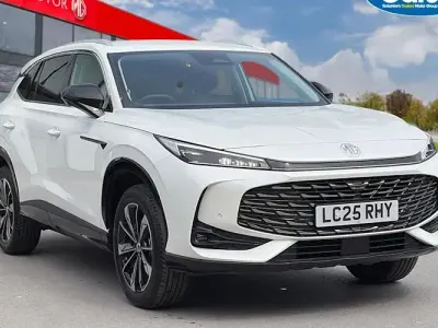 Used MG HS Trophy 170 HP (125 kW) 2025 White SUV