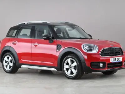 Używany Mini Cooper Countryman Classic 2019 Czerwony SUV