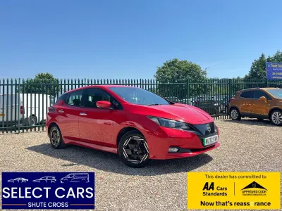 Used Nissan Leaf Acenta 110 kW (150 HP) 2022 Red Hatchback