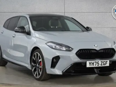 Begagnad BMW 120 M Sport 168 HK (123 kW) 2025 Grå Halvkombi