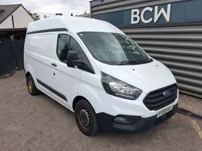 Used Ford Transit Custom 105 HP (77 kW) 2020 White Van