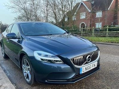 Used Volvo V40 Inscription 152 HP (111 kW) 2016 Blue Hatchback