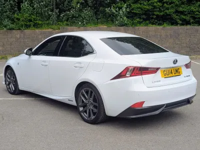 Used Lexus IS300h