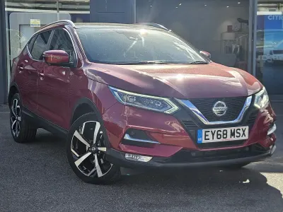 Used Nissan Qashqai Tekna 115 HP (84 kW) 2018 Red SUV