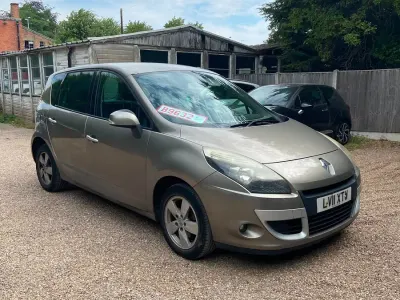 Used Renault Scénic III Dynamique 2011 Beige MPV