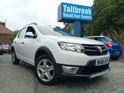 Used Dacia Sandero Ambiance 90 HP (66 kW) 2016 White Hatchback