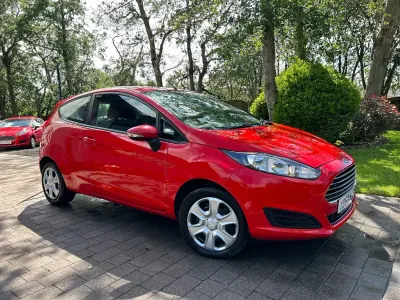 Used Ford Fiesta Style 2013 Red Hatchback