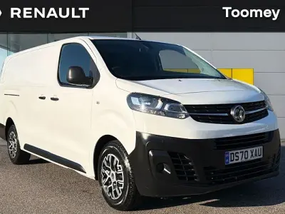 Used Vauxhall Vivaro 101 HP (74 kW) 2020 White MPV