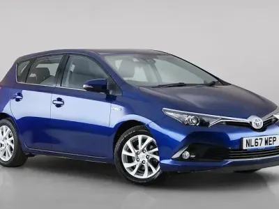 Used Toyota Auris Hybrid