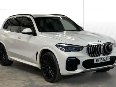 Used BMW X5 Comfort Edition 265 HP (194 kW) 2019 Mineral white SUV
