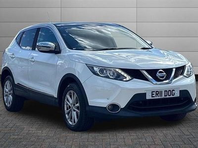 Used Nissan Qashqai Acenta Premium 110 HP (80 kW) 2014 White SUV