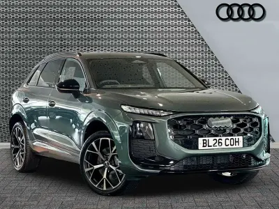 New Audi Q3 Comfort 2026 Sage green metallic SUV