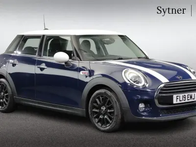 Used Mini Cooper Classic 134 HP (98 kW) 2019 Blue Hatchback