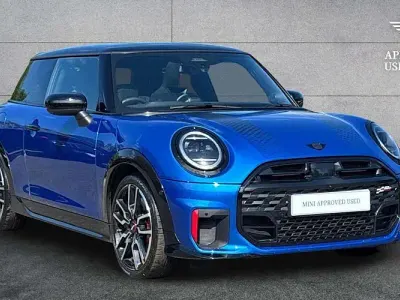 Used Mini John Cooper Works 231 HP (169 kW) 2025 Blue Hatchback