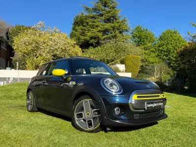 Używany Mini Cooper SE Hatch 135 kW (184 KM) 2020 Czarny Hatchback