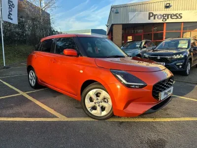 Novo Suzuki Swift 82 HP (60 kW) 2025 Laranja Citadino