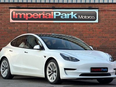 Used Tesla Model 3 Standard Range 180 kW (245 HP) 2021 White Sedan