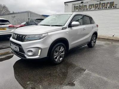 Usado Suzuki Vitara SZ-T 116 CV (85 kW) 2023 Plateado SUV