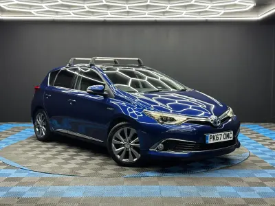 Used Toyota Auris Hybrid 2017 Blue Hatchback