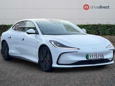 New MG IM5 300 kW (408 HP) 2025 White Hatchback