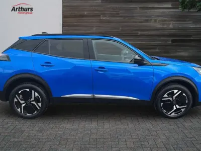 Usado Peugeot 2008 Allure 129 HP (94 kW) 2024 Azul SUV
