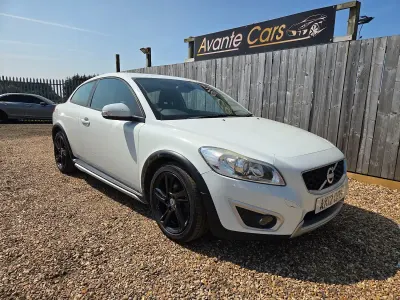 Used Volvo C30 SE 115 HP (84 kW) 2012 White Hatchback