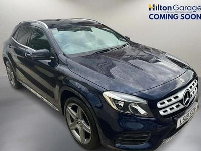 Mercedes GLA220