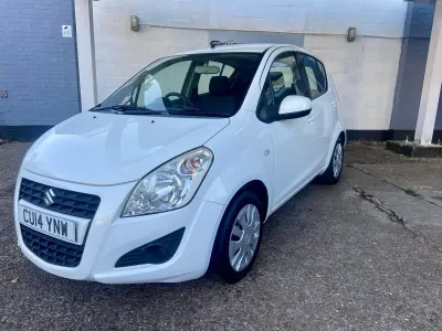 Used Suzuki Splash 2014 White Hatchback