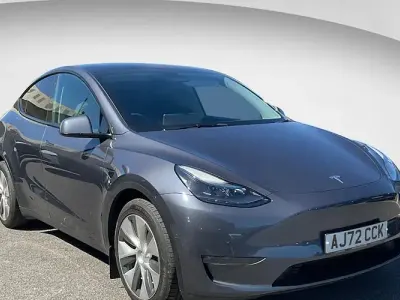 Usado Tesla Model Y Long Range AWD 286 kW (389 HP) 2025 SUV