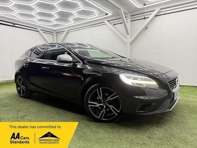 Used Volvo V40 R-Design Pro 120 HP (88 kW) 2018 Black Hatchback