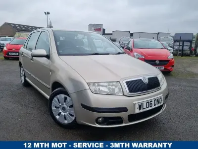 Usado Skoda Fabia Ambiente 64 HP (47 kW) 2006 Bege Citadino
