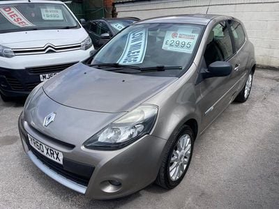 Used Renault Clio II Dynamique 2010 Beige Hatchback