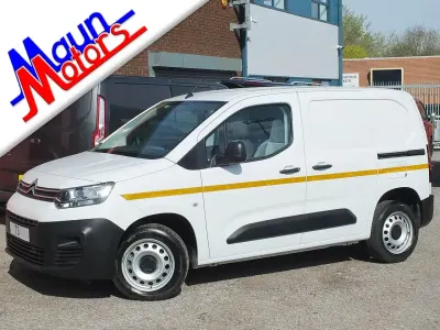 Used Citroën e-Berlingo 100 HP (73 kW) 2023 White MPV