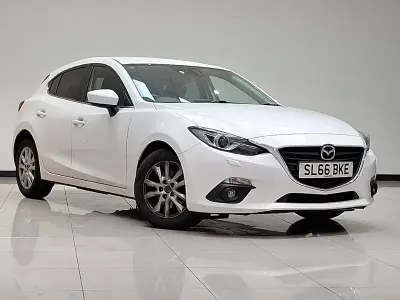 Used Mazda 3 120 HP (88 kW) 2016 White Hatchback