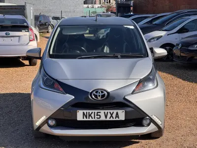Used Toyota Aygo x-press 69 HP (50 kW) 2015 Silver Hatchback