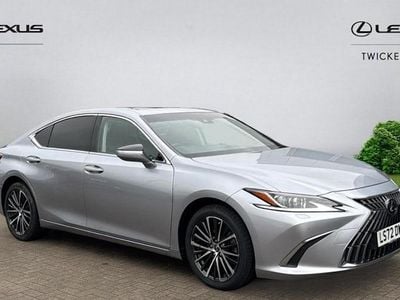 Used 2021 Lexus ES300H Sedan | £26,950 (Fair price)