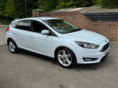 Used Ford Focus Titanium 125 HP (91 kW) 2015 White Hatchback