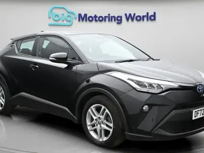 Second-hand Toyota C-HR 122 CP (89 kW) 2023 SUV