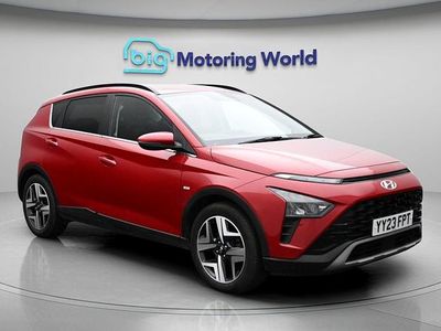 Używany Hyundai Bayon Premium 101 KM (74 kW) 2023 Czerwony SUV