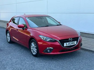 Used Mazda 3 150 HP (110 kW) 2015 Red Hatchback