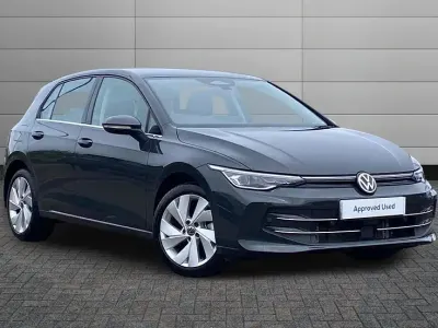 Used VW Golf VIII Style 150 HP (110 kW) 2025 Urano grey Hatchback