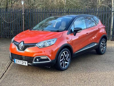 Used Renault Captur Dynamique 90 HP (66 kW) 2017 Orange/black SUV