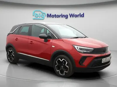 Usado Vauxhall Crossland Ultimate 130 CV (95 kW) 2022 Rojo SUV