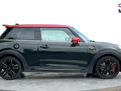 Used Mini John Cooper Works Hatch 231 HP (169 kW) 2022 Green Hatchback