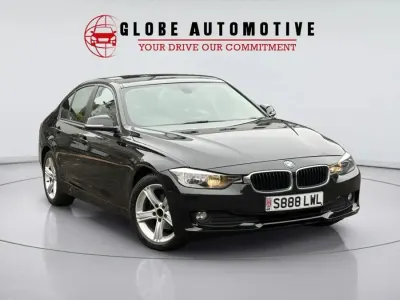 Begagnad BMW 318 143 HK (105 kW) 2012 Svart Sedan