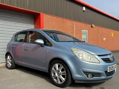 Used Vauxhall Corsa Design Edition 2009 Blue Hatchback