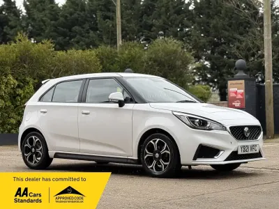Usado MG MG3 Exclusive 106 CV (77 kW) 2021 Blanco Utilitario
